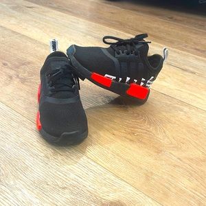 Kids ADIDAS NMD_R1  size 7k Toddler